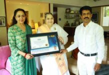 Honourable Hema Malini bestows the certificate of Commitment (Switzerland) to Rajyogini Brahmakumari Yogini Didi Honourable Hema Malini bestows the certificate of Commitment (Switzerland) to Rajyogini Brahmakumari Yogini Didi