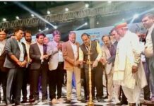 Shikhar Dhawan and Rajyavardhan Singh Rathore boosted the enthusiasm of the players Shikhar Dhawan and Rajyavardhan Singh Rathore boosted the enthusiasm of the players