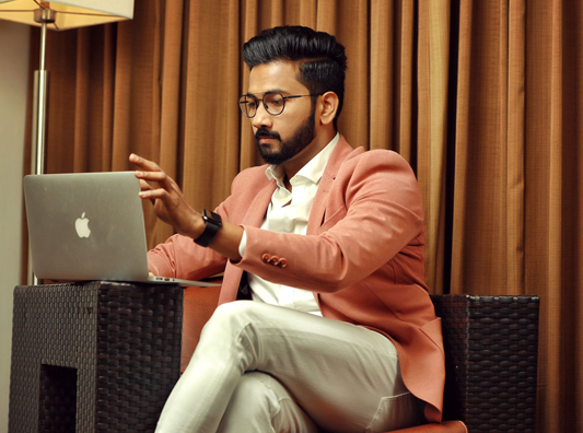 Meet Dr Arjun Reddy a Sports Nutritionist and a Lifestyle Coach who’s making the internet sweat with his online Regime!