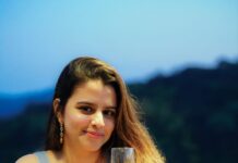 An Insight into Parinaz aka thebombaybloggers life & how a repeat year in college changed her life! An Insight into Parinaz aka thebombaybloggers life & how a repeat year in college changed her life!