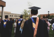 Why Industry Exposure is Important for Management Students (BBA, MBA) and How it Benefits Them!