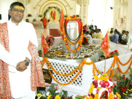 World’s Largest 5,211-kg Parad Shivling Created by Raghunath Guruji; Grand Pran Pratishtha Held in Haridwar