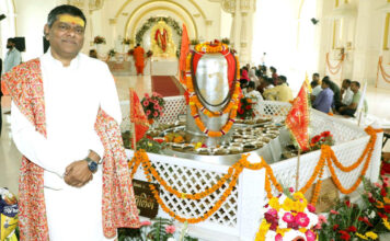 World’s Largest 5,211-kg Parad Shivling Created by Raghunath Guruji; Grand Pran Pratishtha Held in Haridwar